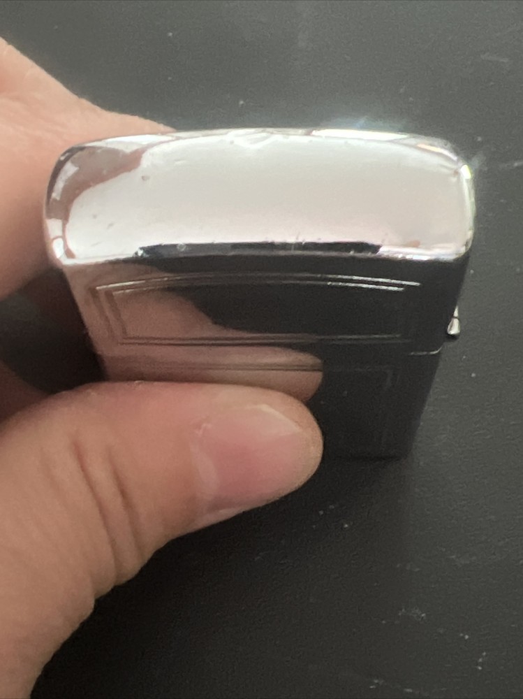 Vintage RONSON WIND II Cigarette Lighter