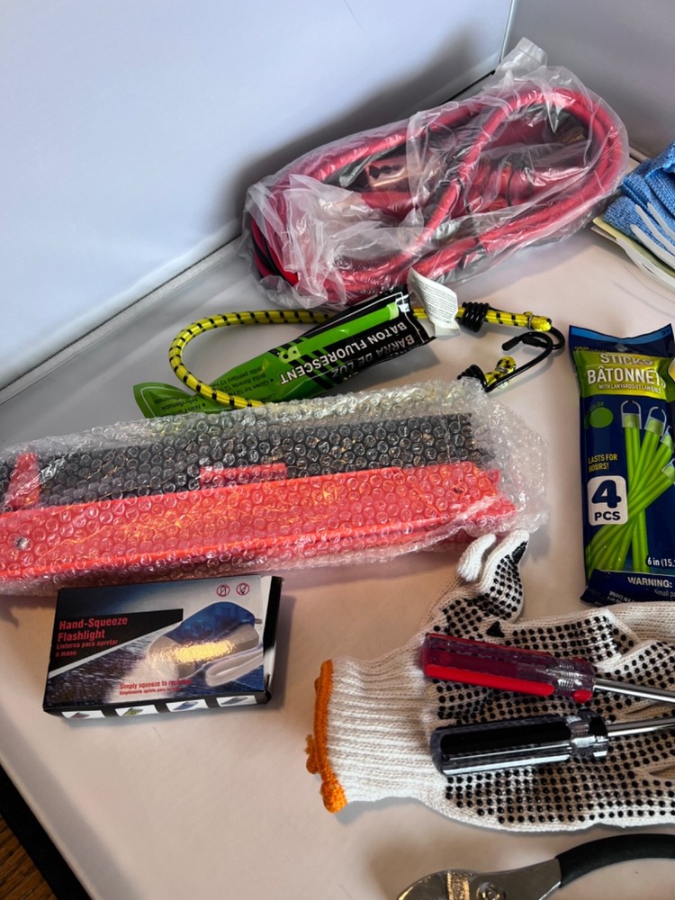 Hyundai Roadside Assistant kit