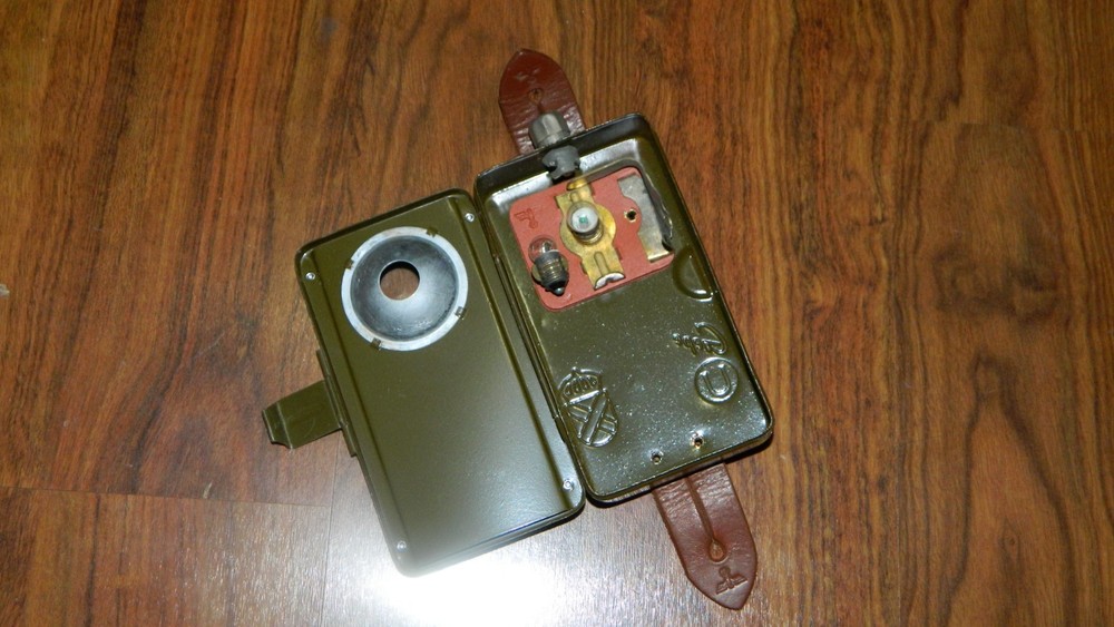 WWII WW2 Original SIGNAL FLASHLIGHT