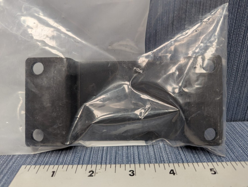 LINDE 3005273000 BRACKET