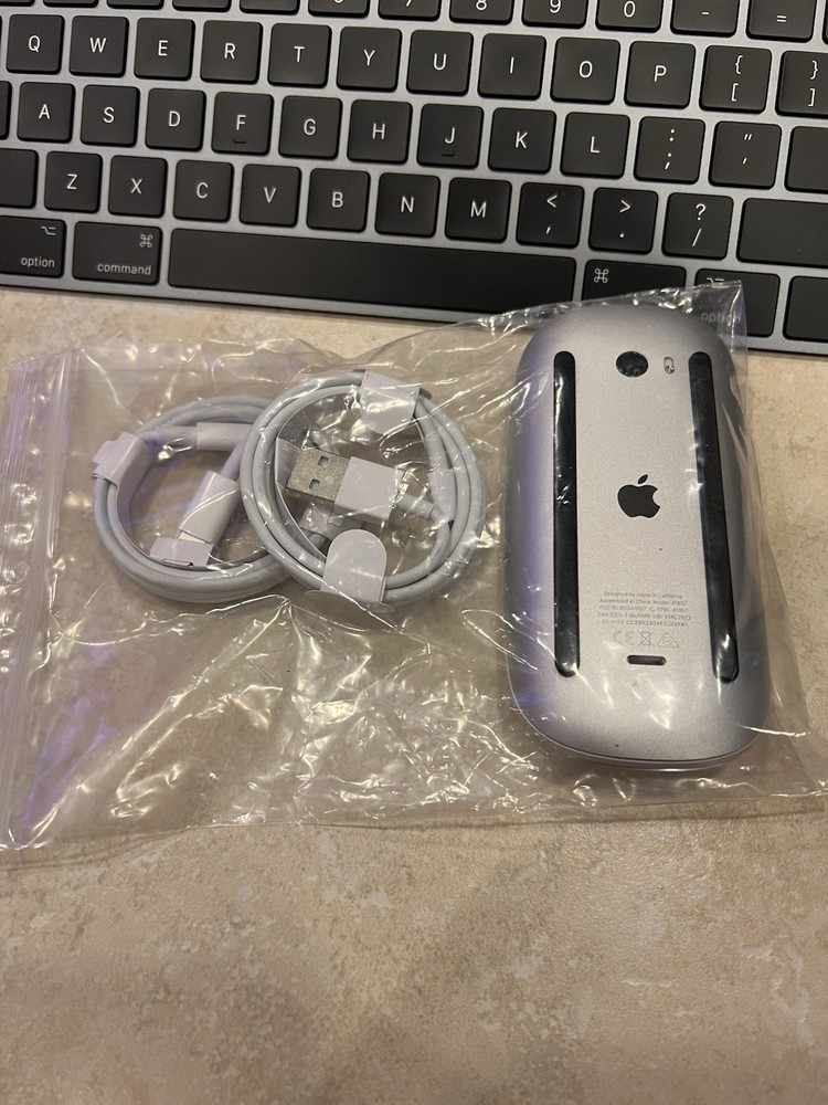 Apple A1843 Wireless Bluetooth Magic Keyboard With Numeric Keypad BLACK !