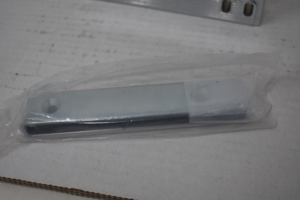 Component Hardware Group Heavy Duty Magnetic Latch Die-Cast R25