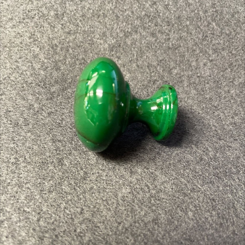 1-3/16" Marbleized Round Knob Green