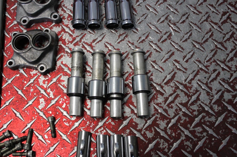 2016 HARLEY DAVIDSON DYNA FAT BOB OEM PUSH RODS & TUBES 2007 - 2016 DFB8