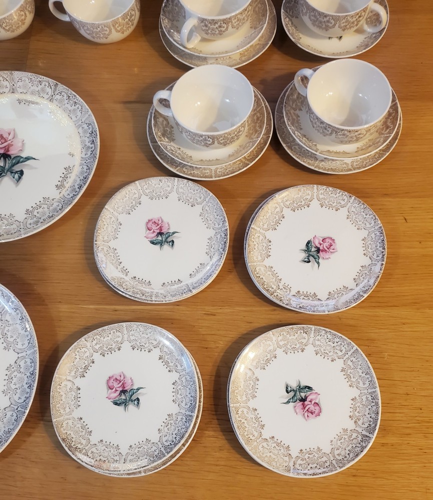 Vintage 29 Piece Set China Gold Ring Set