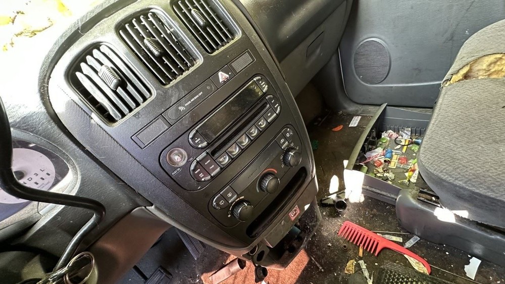 Fuse Box Engine Fits 2006-2007 CARAVAN Factory OEM