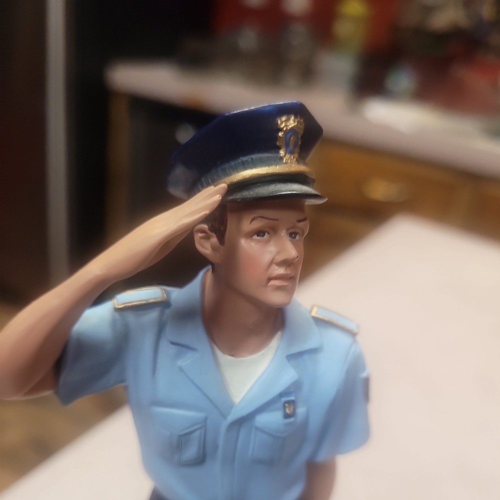 9/11 Statue No Box