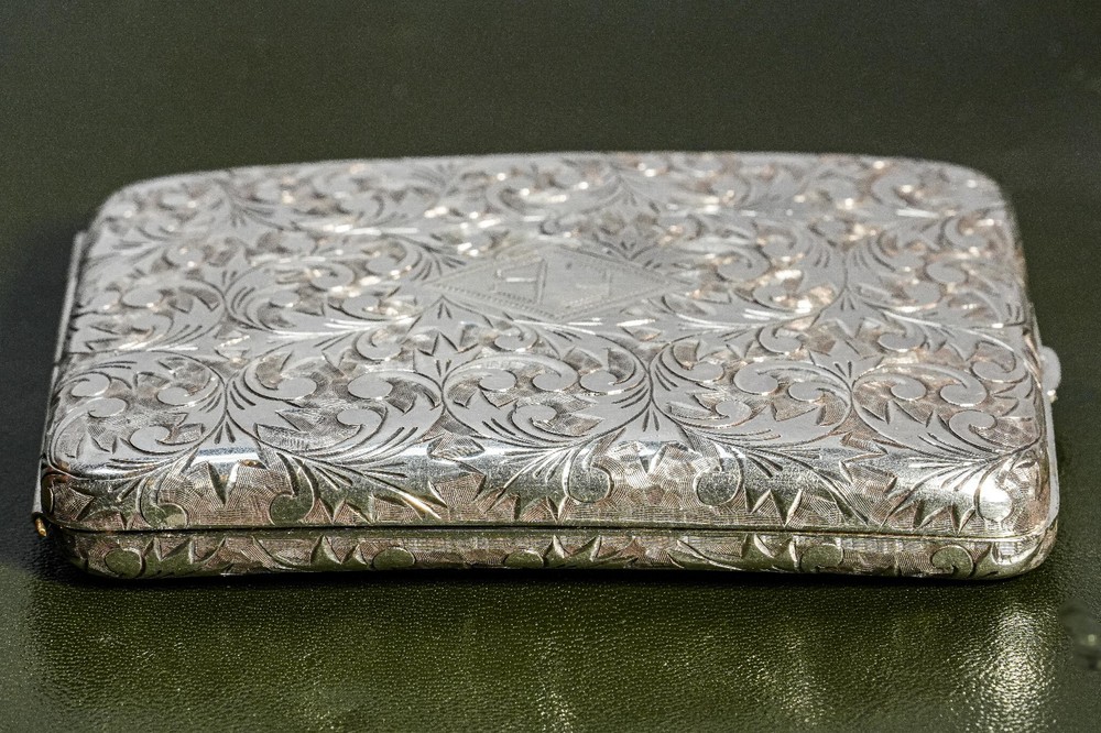 Ornate Antique Foliate Pattern Sterling Silver Card Cigarette Case