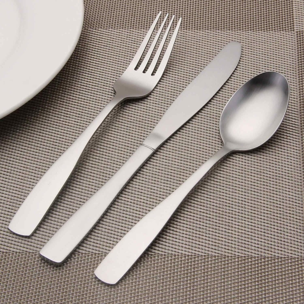 High-Quality Matte Silverware Set - Timeless Design - 20-Piece - Dishwasher Safe