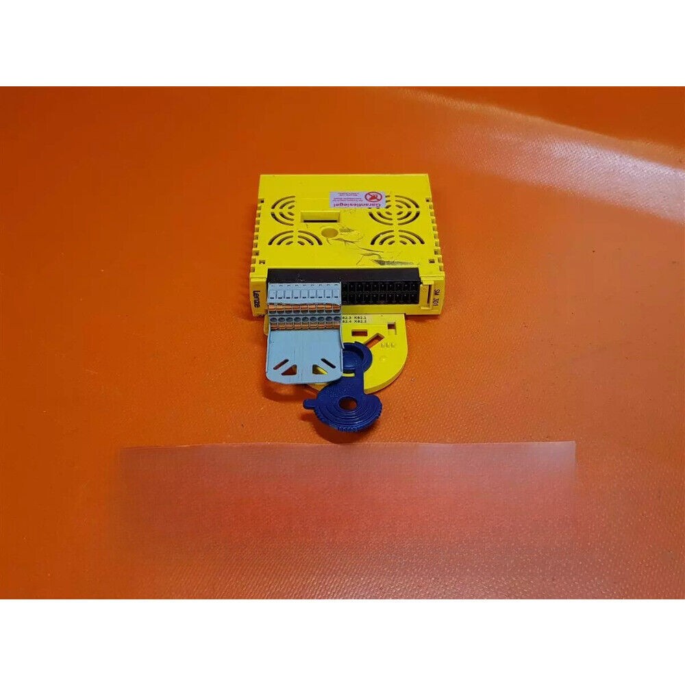 NEW LENZE E94AYAE Servo Drive 1PC