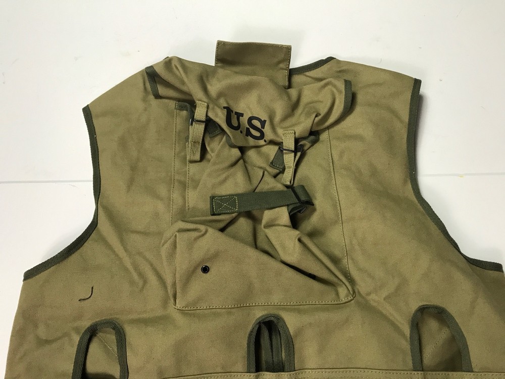 WWII US RANGER D-DAY COMBAT ASSAULT VEST-MEDIUM (38-44R)
