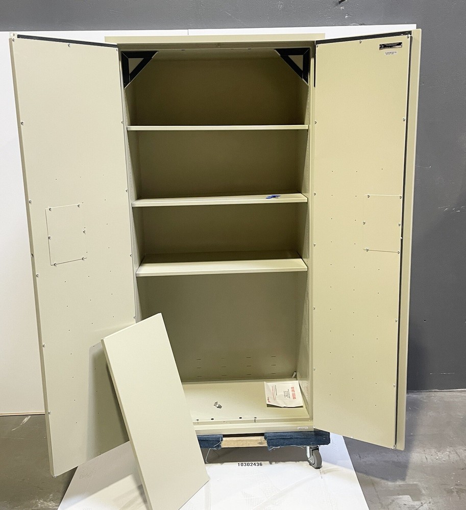Fire Safe Storage Cabinet/ Gun+ammo Safe