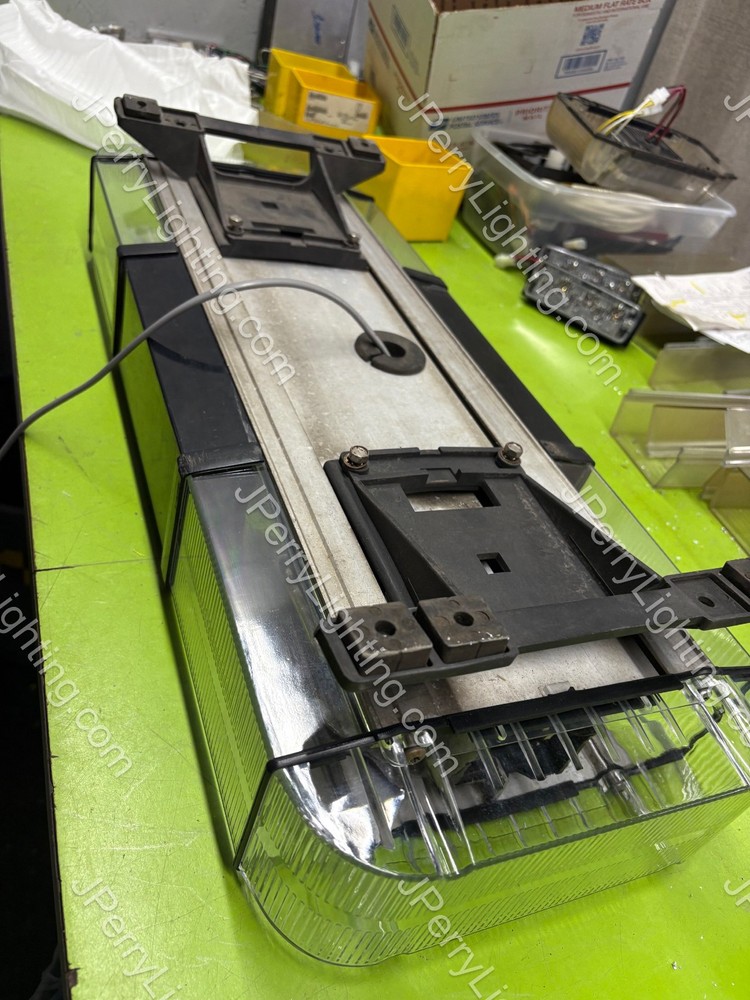 ONE Whelen Edge 9000 Mini BASIC Light Bar 26-28”