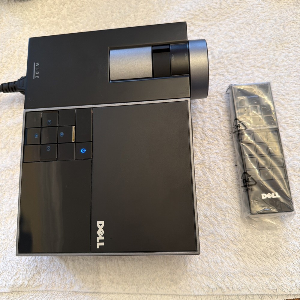 Dell M410HD Projector w/ Remote Control, Cables, & Carrying Case