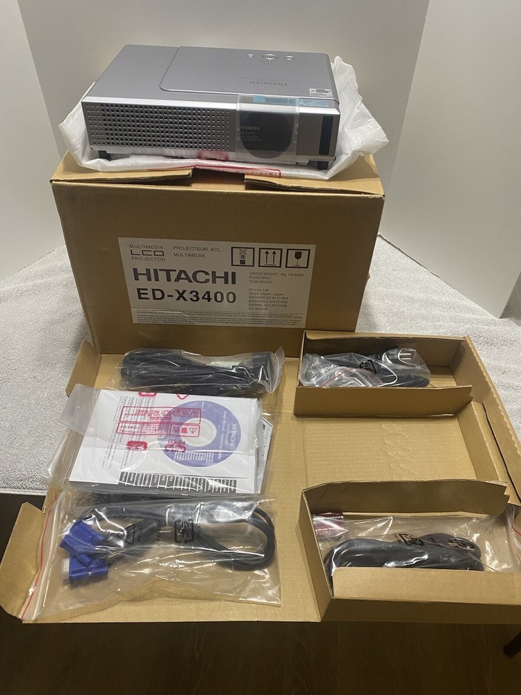 Hitachi LCD Projector ED-X3400 New In Box