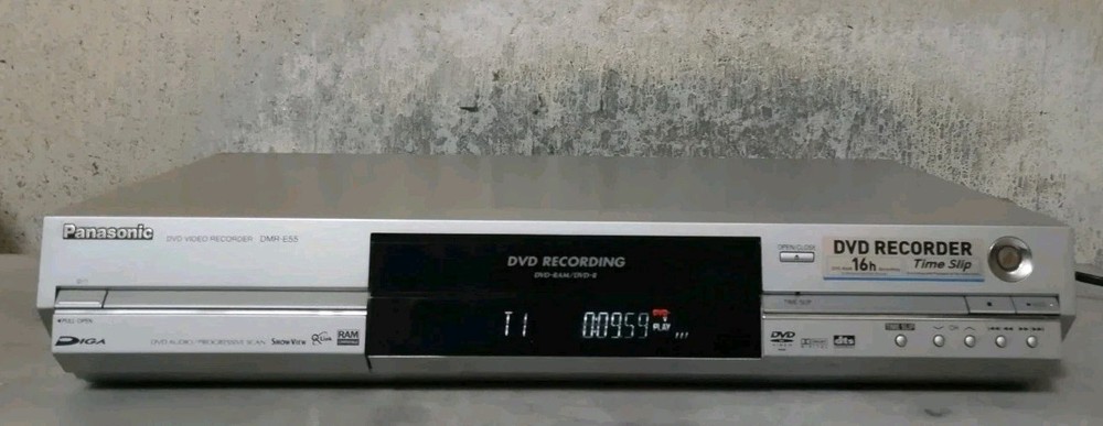 PANASONIC DMR-E55 DVD RECORDER WITH REMOTE CONTROL