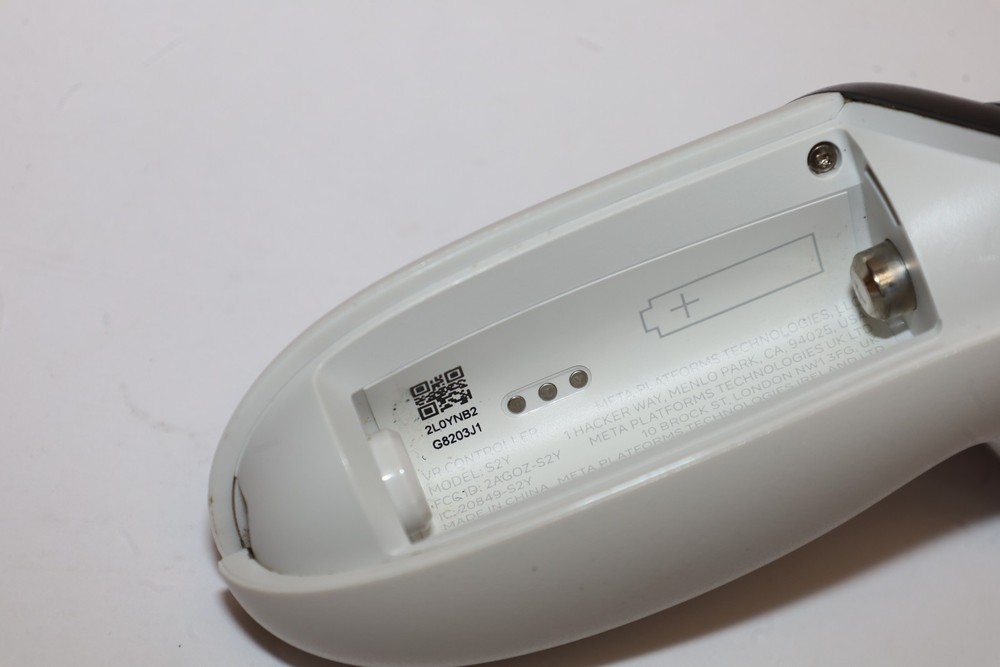 Meta Oculus Quest 3/3S VR OEM Right Controller ONLY S2Y