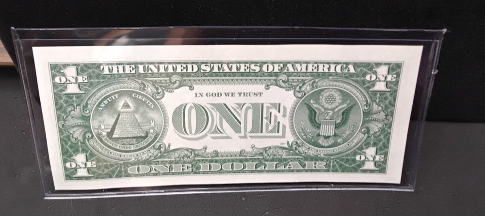 1957-A U.S. $1 SILVER CERTIFICATE 032A
