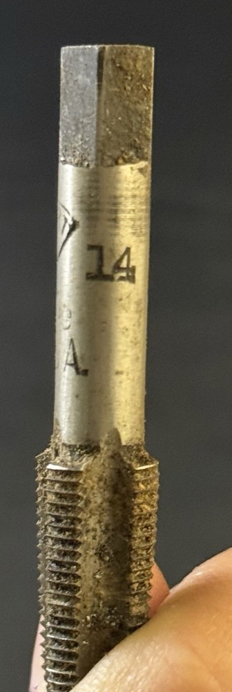 1/8-27 NPT pipe tap Xl4