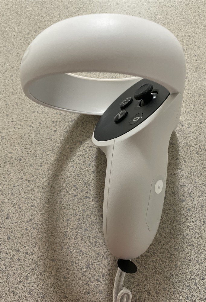 BRAND NEW "Authentic" Oculus Quest 2 Touch Controller RIGHT Hand - No Box