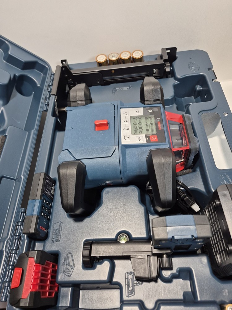 Bosch GRL4000-80CHV 18V REVOLVE4000 Connected Self-Leveling Horizontal/Vertical