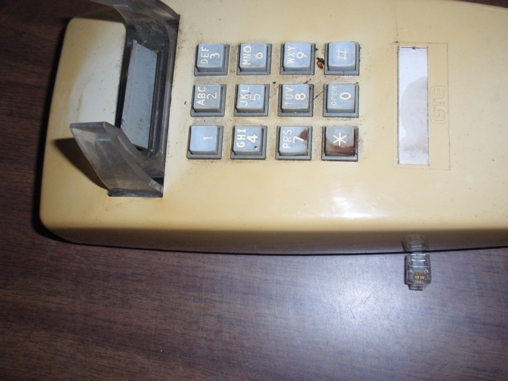 Vintage Yellow GTE Touch Tone Wall Phone - Untested