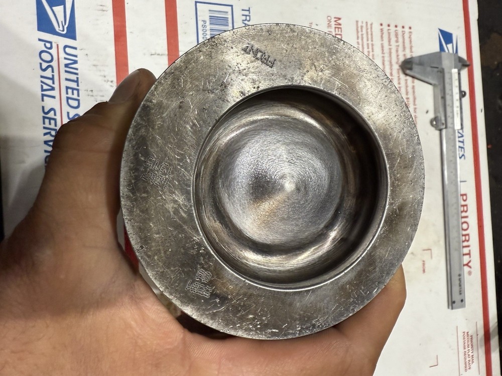 Cummins 6bta STD size piston 5591