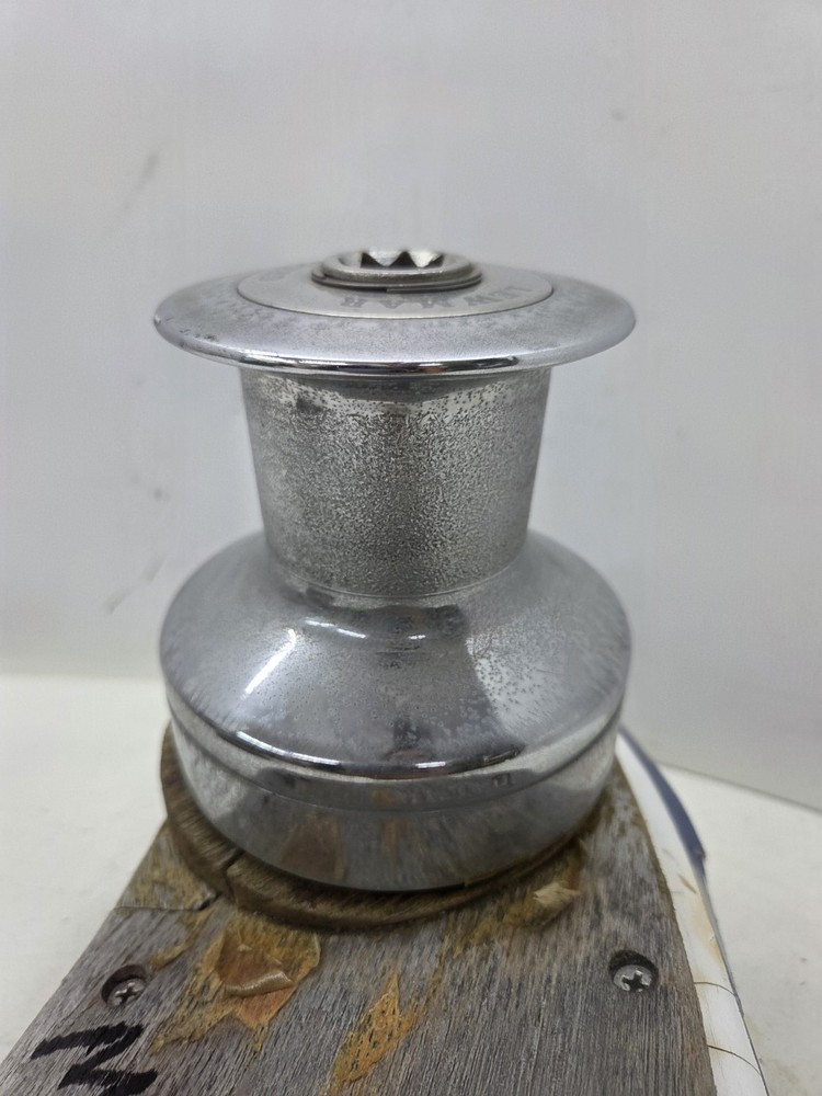 Lewmar 24 Two Speed Sailing Winch INV: M