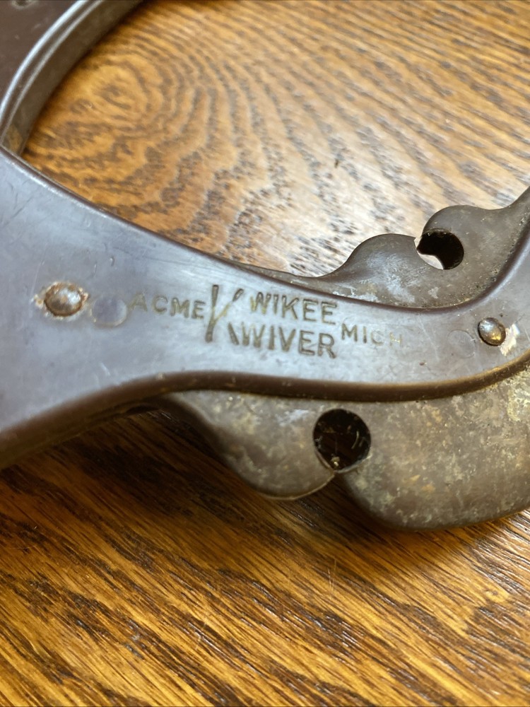 KWIKEE KWIVER 4 ARROWS BOW QUIVER