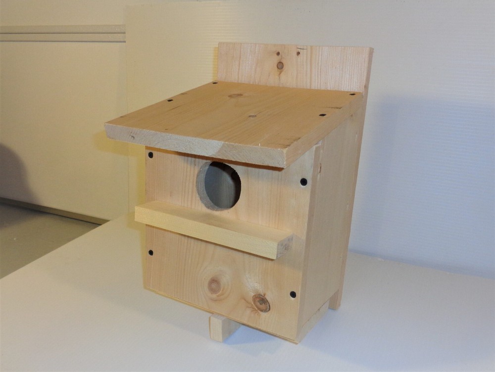SQUIRREL HOUSE, SQUIRREL NESTING HOUSE, Wood