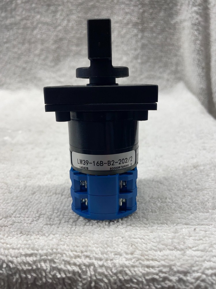 NOS APT Switch LW39-16B-B2-202/2