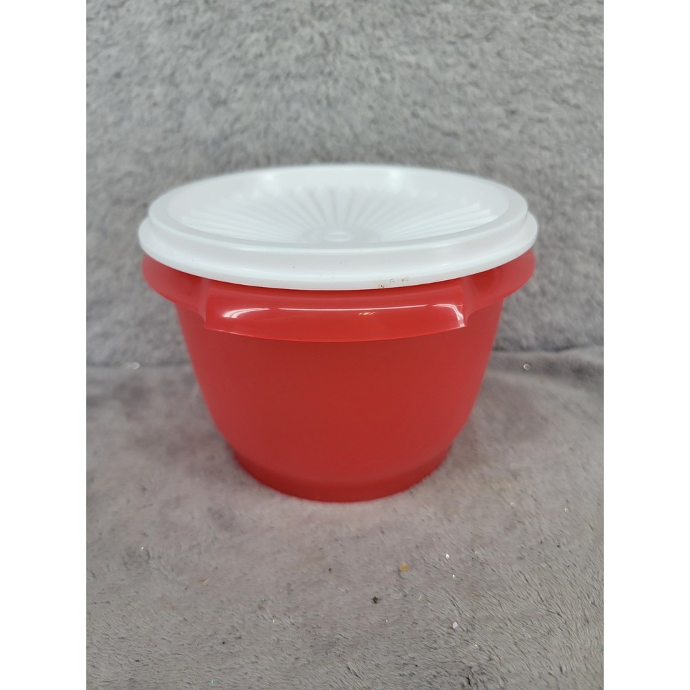 Vintage TUPPERWARE Servalier Bowl w/Starburst Lid Container Red