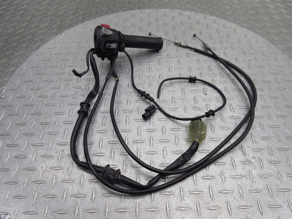 2014 14-15 Honda VFR800 Interceptor Right Switch Throttle Control Cable Grip
