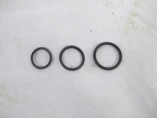 John Deere Valve (AA15342)