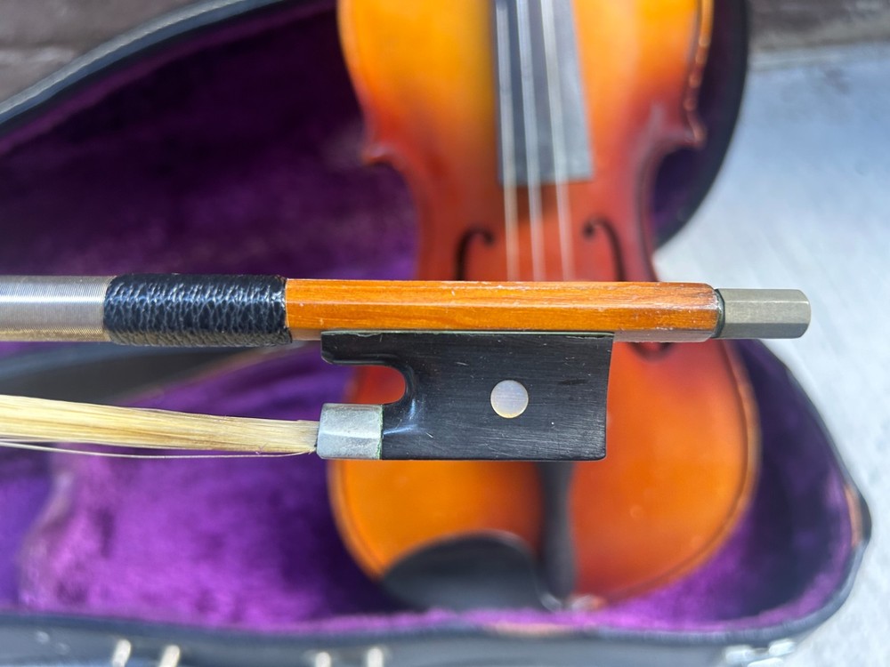 4/4 Violin Unknown Maker With Case