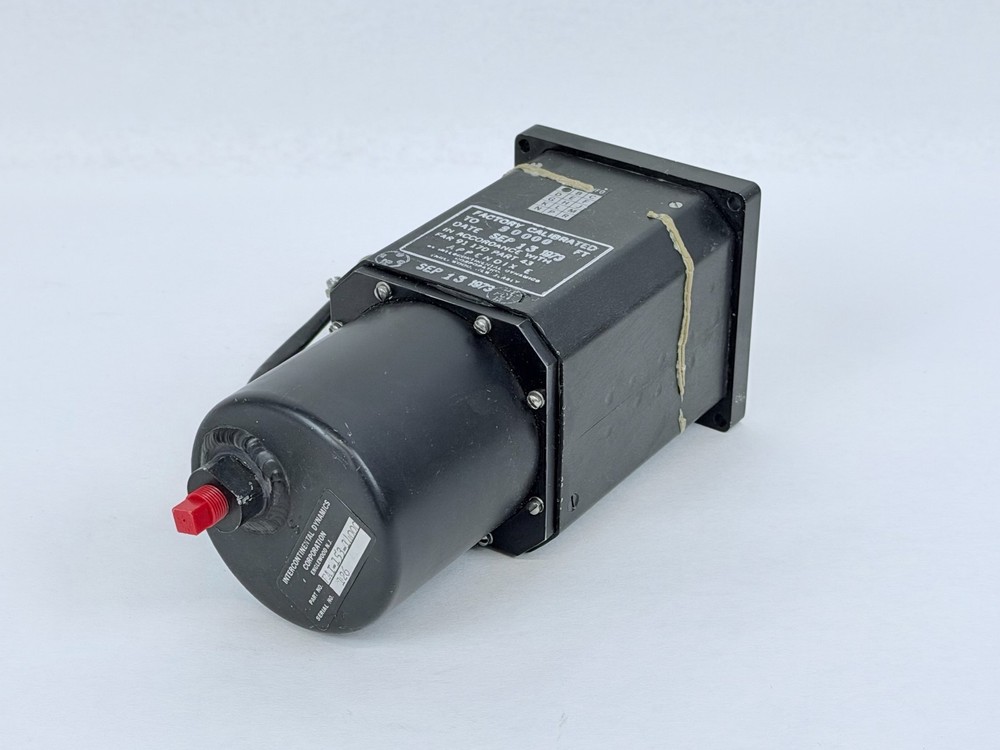 Encoding Altimeter Intercontinental Dynamics EAI-153-14000 Vintage 1973 Avionics
