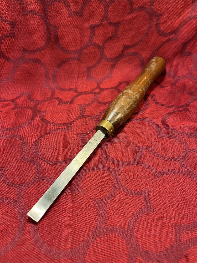 Antique Wood Carving Gouges Chisels Tools Farmhouse Barn. -- 9359