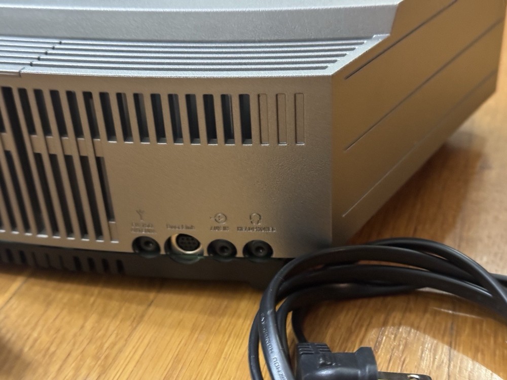 Bose Wave Music System Titanium Silver With Remote