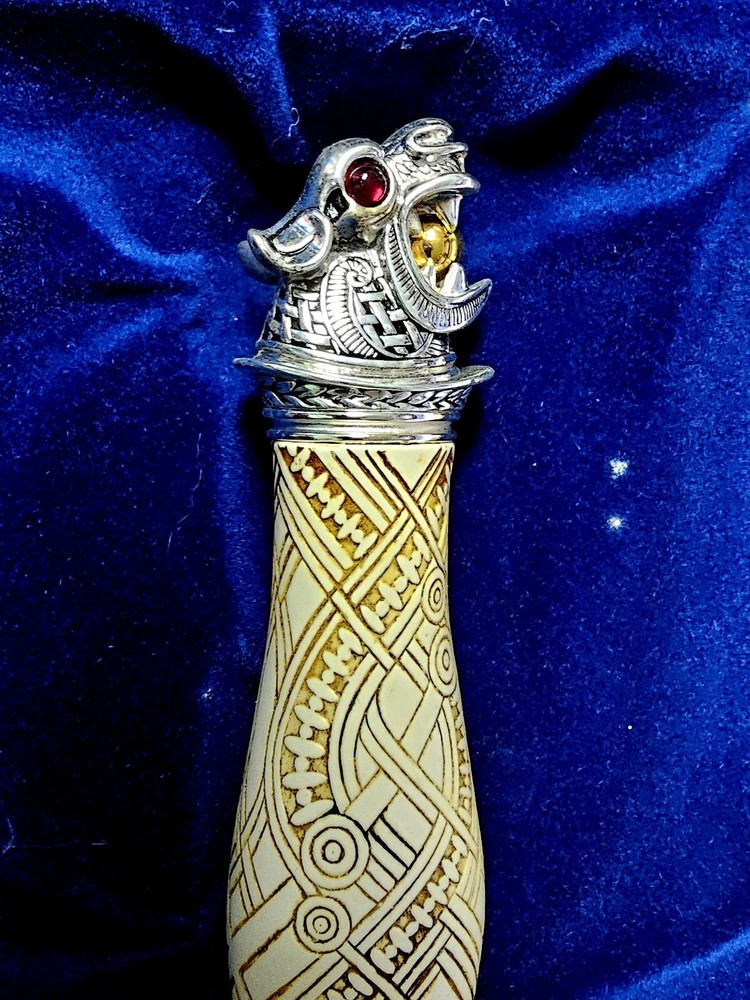 Pre-Owned 1988 Franklin Mint Viking Dagger