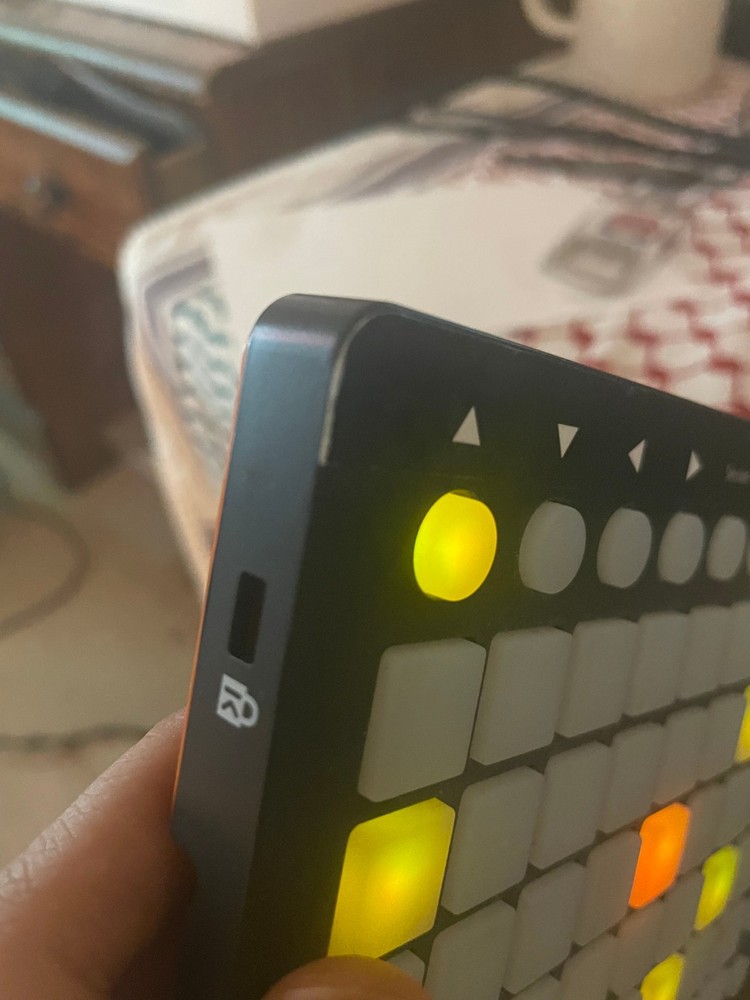 Novation Launchpad Mini - MK1 USB MIDI Interface Ableton Controller Pad