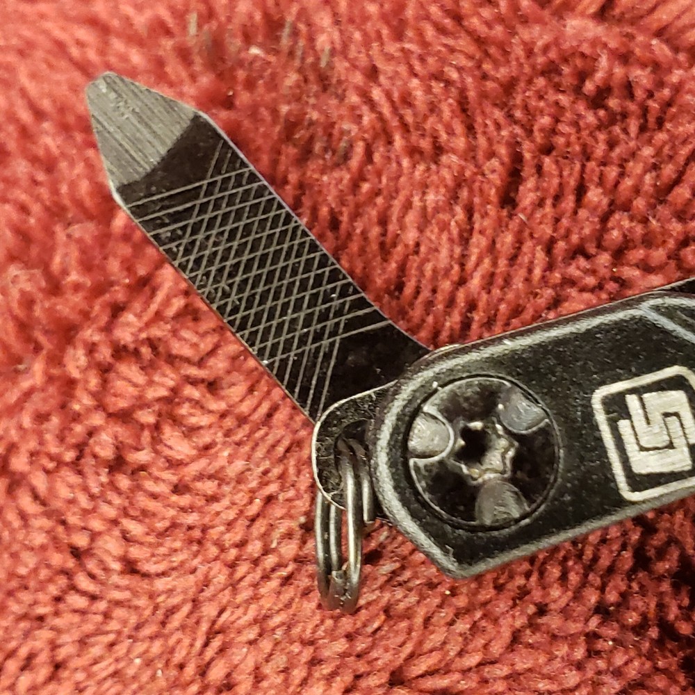 Lot of 2 Gerber Multi Tool Dime multiplier Black read
