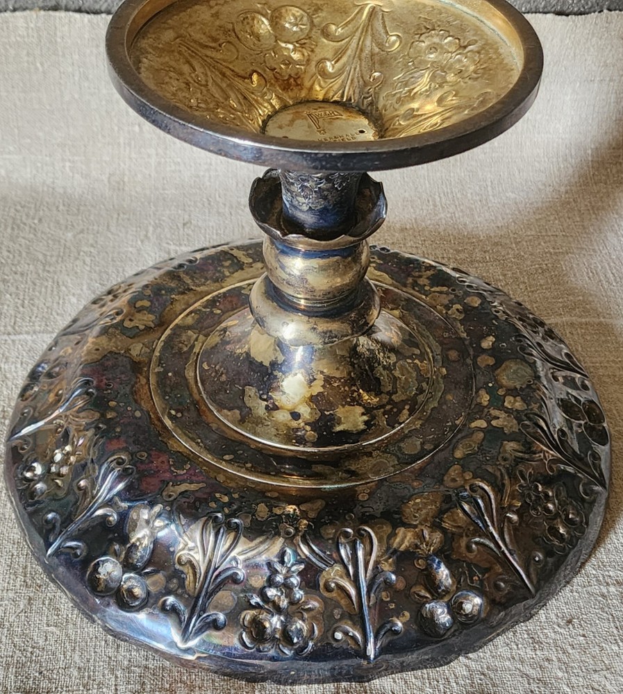 Walker & Hall Sheffield Silver Plate Regency Fruit Shell Compote Pedestal Bowl
