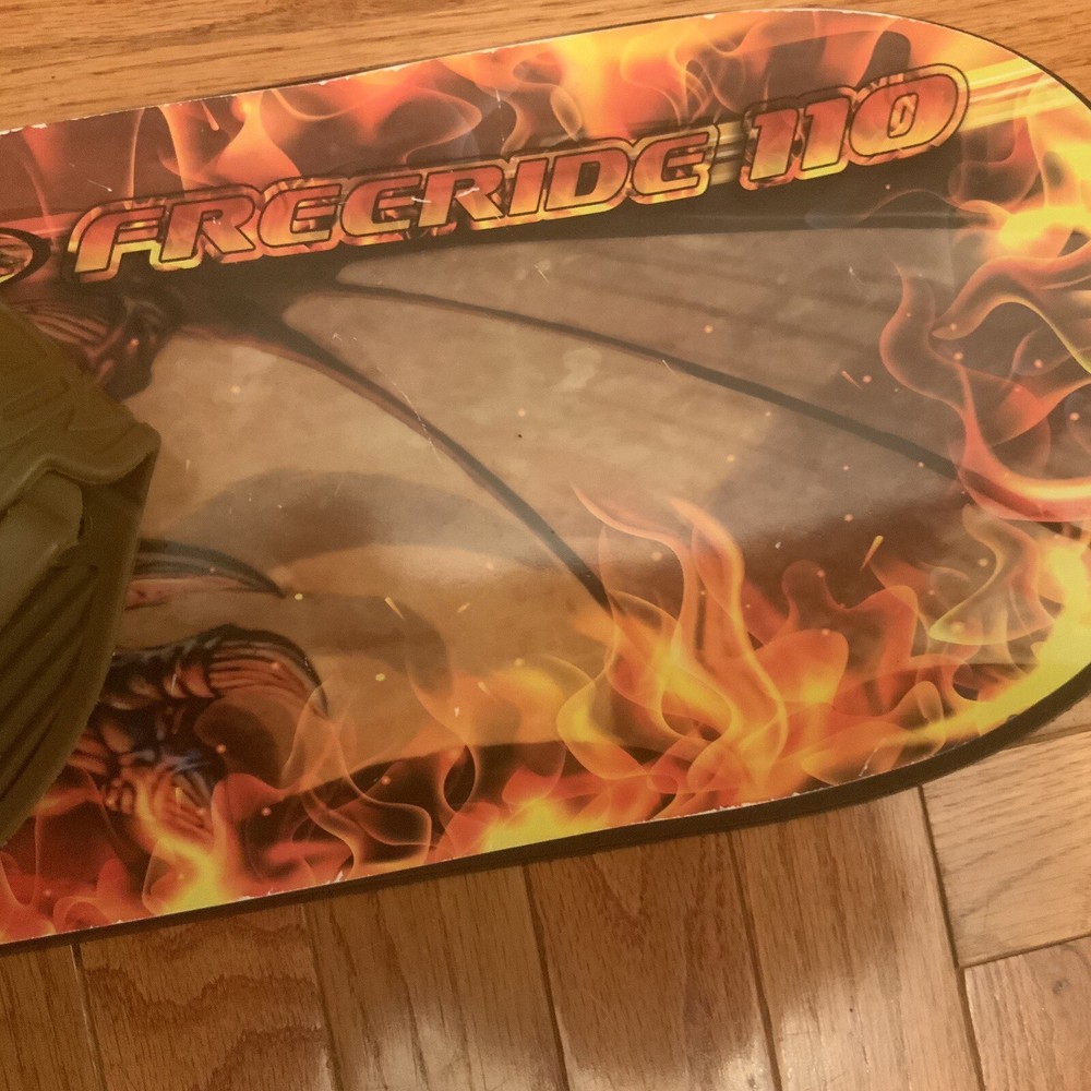Freeride 110 Snowboard Fire Dragon Smoke Red Orange