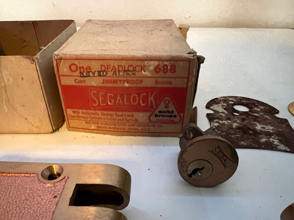 NOS VINTAGE SEGALOCK ONE 688 SOLID BRONZE DEADLOCK WITH BOX