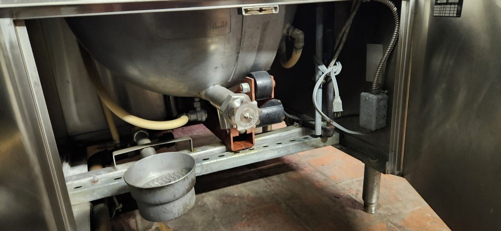 Cleveland Tilt Kettle 40gal