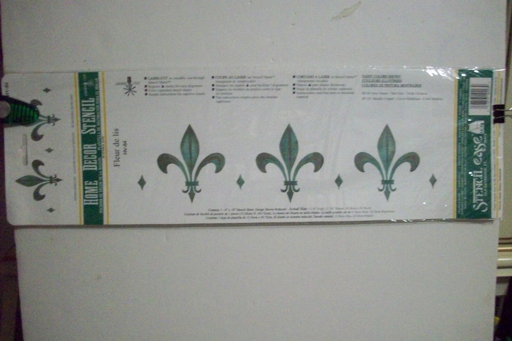 Fleur de Lis stencil 3 1/4 x 11 1/8 NEW