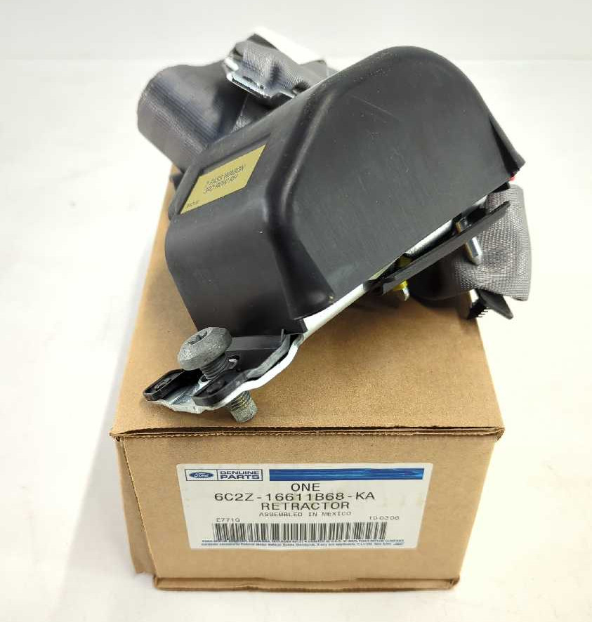 New OEM Ford 3rd Row Outer RH Seat Belt Retractor 2003-2007 E150 E250 E350 Grey