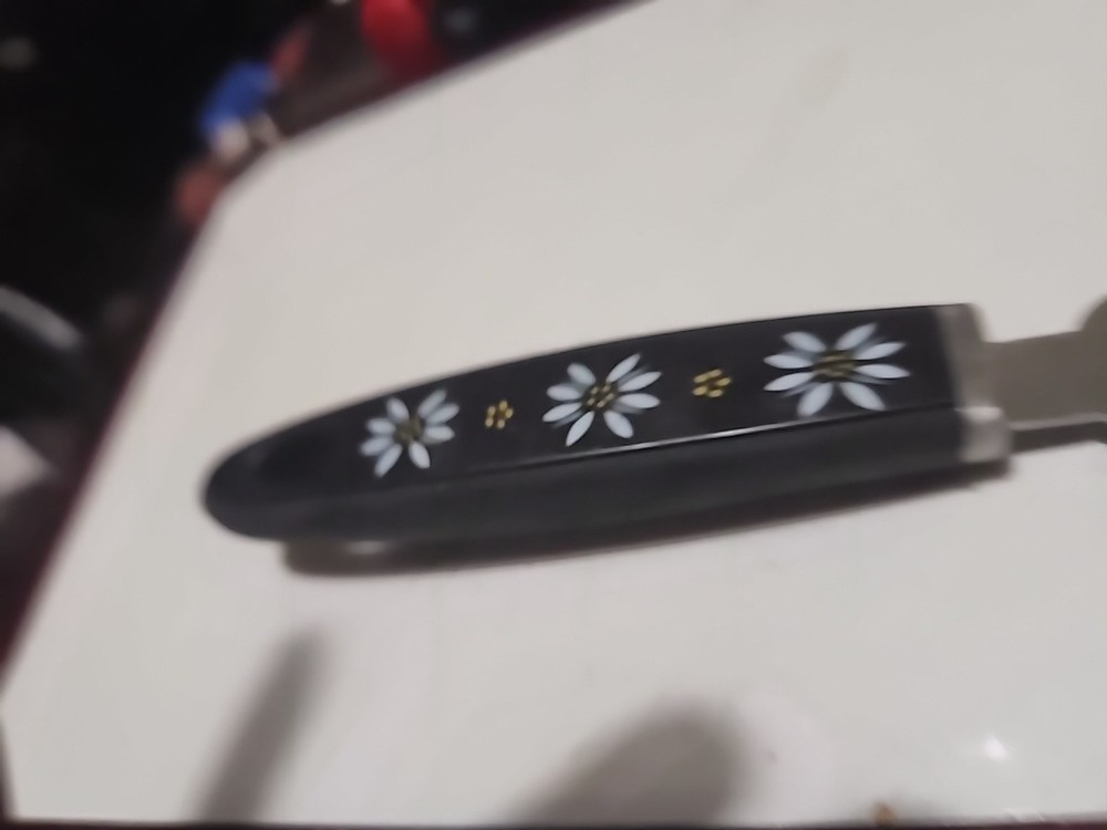 Daisy Pattern Zester Soft Grip