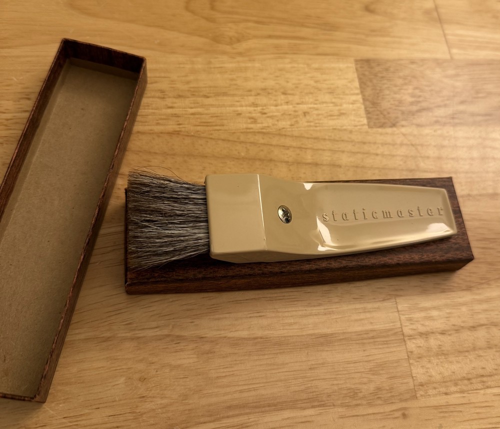 Staticmaster Brush Model 1C200