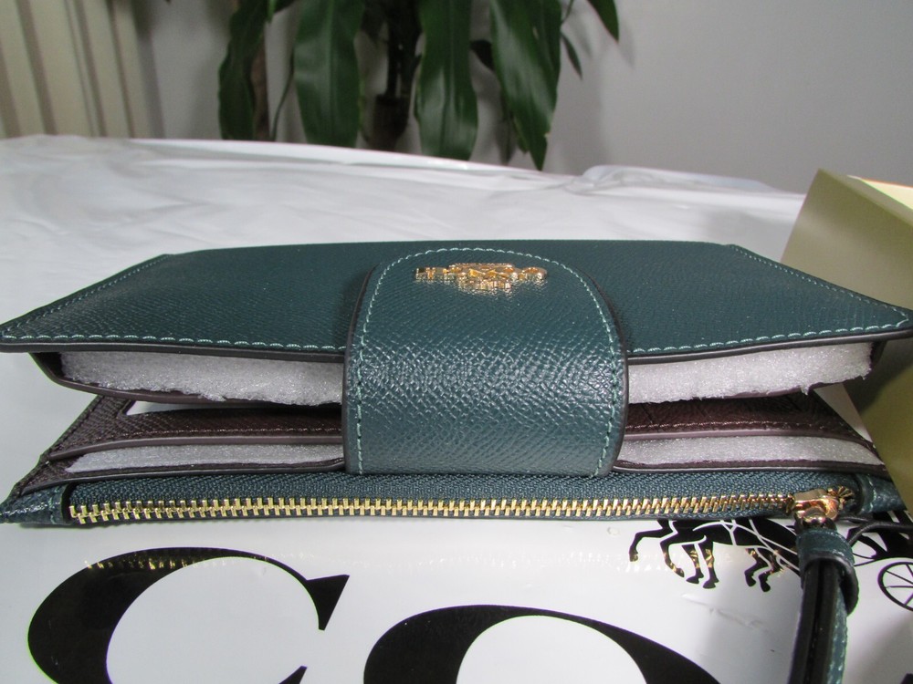 NWT Coach Crossgrain Leather Boxed Tech Wallet C7352 Forest Green